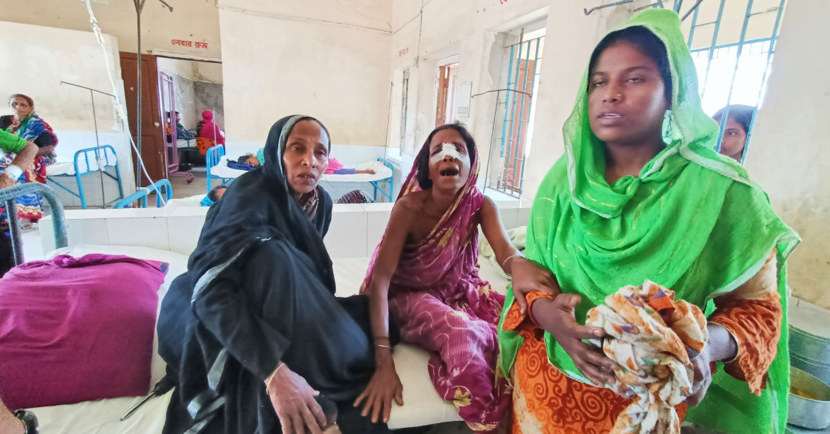 হামলায় আহত অবস্থায় হাসপাতালে ভর্তি মা-মেয়ে। ছবি- আই নিউজ হামলায় আহত অবস্থায় হাসপাতালে ভর্তি মা-মেয়ে। ছবি- আই নিউজ