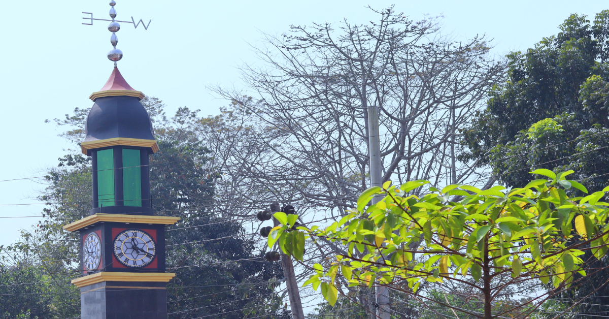 মৌলভীবাজারের দৃষ্টিনন্দন লন্ডন ক্লক টাওয়ার। ছবি- আই নিউজ