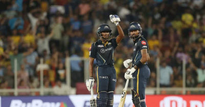 আইপিএল ফাইনাল : ধোনিদের ২১৫ রানের টার্গেট দিল গুজরাট