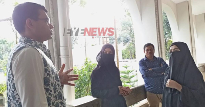 জিল্লুর রহমানের কাছে তরুণীর অভিযোগ, আশ্বাস দিলেন ৪ লেন সড়ক হবে