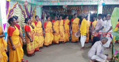 ঠাকুরগাঁওয়ে ওরাঁও সম্প্রদায়ের কারাম পূজা উৎসব অনুষ্ঠিত