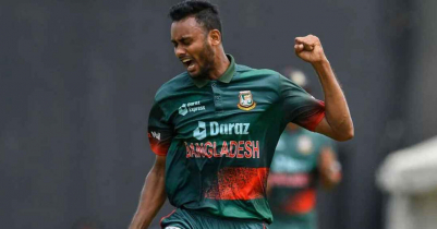 Shoriful gives Bangladesh the breakthrough