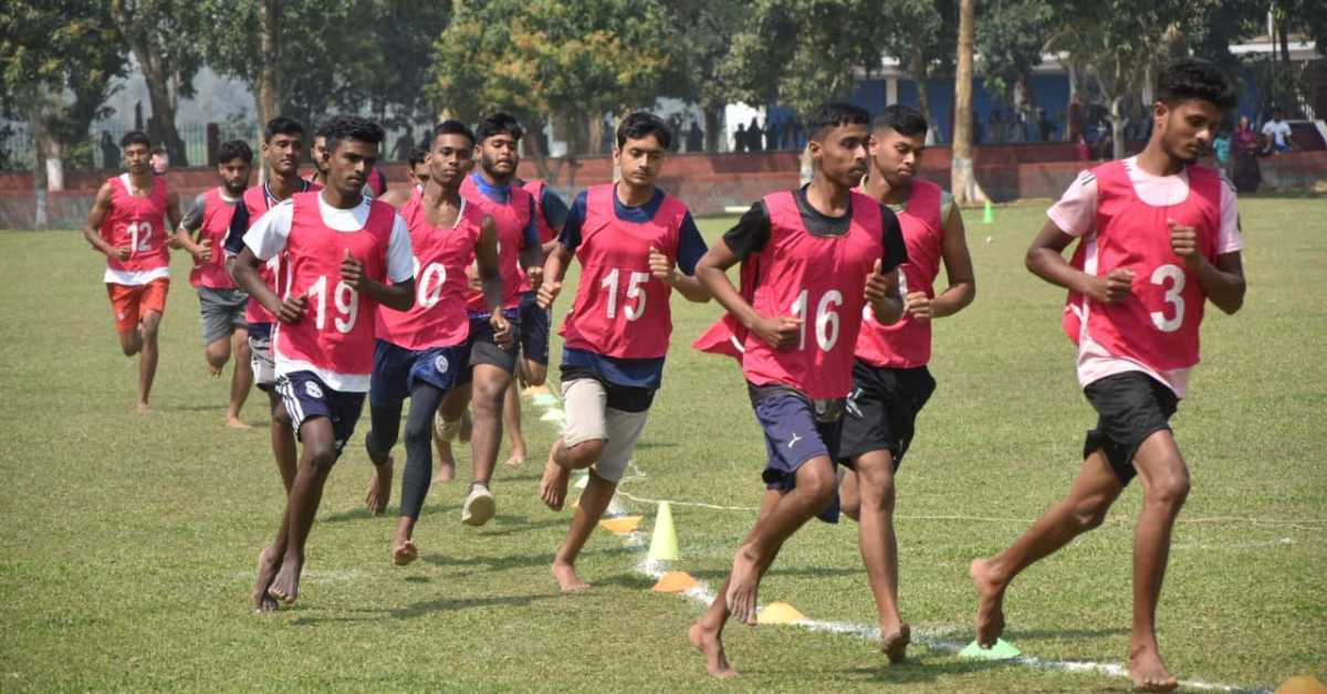 আগামী ২৮ মার্চ প্রাথমিক বাছাইপর্ব অতিক্রম করা প্রার্থীদের লিখিত পরীক্ষা অনুষ্ঠিত হবে।