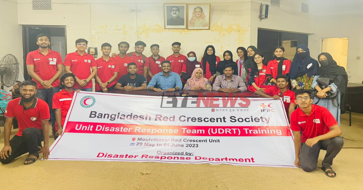 প্রশিক্ষণে অংশ নেওয়া রেড ক্রিসেন্টের যুব সদস্যরা। ছবি- আই নিউজ প্রশিক্ষণে অংশ নেওয়া রেড ক্রিসেন্টের যুব সদস্যরা। ছবি- আই নিউজ