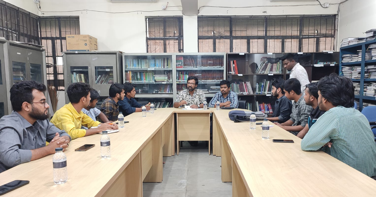 সাংবাদিকদের সাথে মতবিনিময়কালে শাবিপ্রবি ভর্তি কমিটির সদস্য সচিব ড. মো. মাহবুবুল হাকীম। সাংবাদিকদের সাথে মতবিনিময়কালে শাবিপ্রবি ভর্তি কমিটির সদস্য সচিব ড. মো. মাহবুবুল হাকীম।