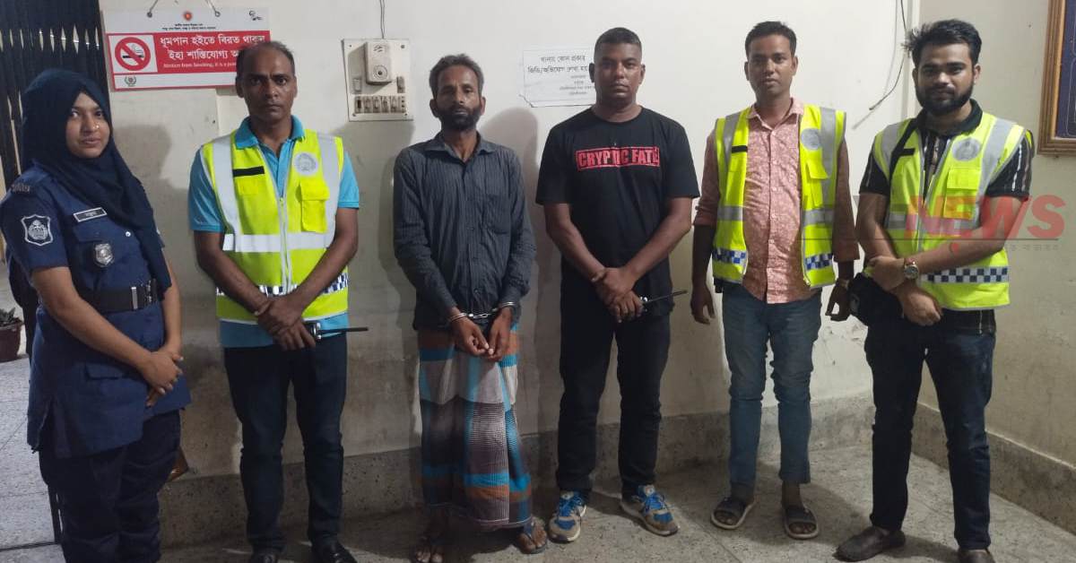 গ্রেফতার আসামি জালাল মিয়া। ছবি- আই নিউজ