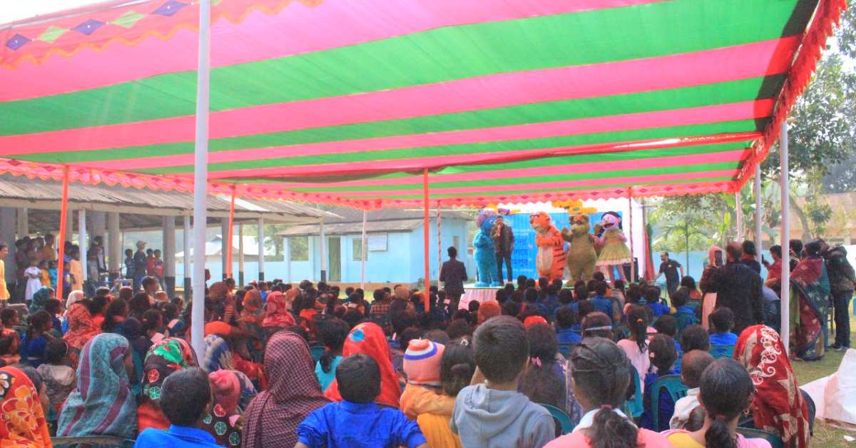 শিশু কানন স্কুলে এমনই একটি লাইভ শো`র উদ্বোধন করেন জেলা শিশু বিষয়ক কর্মকর্তা জসিম উদ্দিন মাসুদ। শিশু কানন স্কুলে এমনই একটি লাইভ শো`র উদ্বোধন করেন জেলা শিশু বিষয়ক কর্মকর্তা জসিম উদ্দিন মাসুদ।