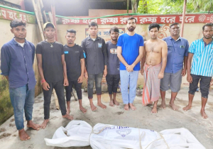 মৃতদেহ নিতে স্বজনদের অস্বীকৃতি! শেষকৃত্য করল সেচ্ছাসেবীরা