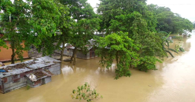 এক রাতের ব্যবধানে মনু নদে বেড়েছে দ্বিগুণ পানি, ৫টি এলাকা প্লাবিত এক রাতের ব্যবধানে মনু নদে বেড়েছে দ্বিগুণ পানি, ৫টি এলাকা প্লাবিত