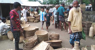 গৃহস্থালী তৈজসপত্রের জন্য আজও জনপ্রিয় রাজনগরের টেংরাবাজার গৃহস্থালী তৈজসপত্রের জন্য আজও জনপ্রিয় রাজনগরের টেংরাবাজার