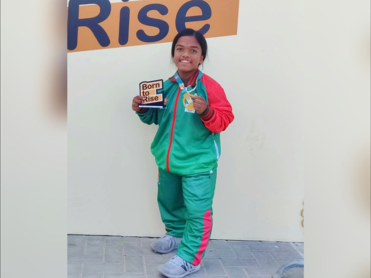 দুবাইয়ে দৌড় ও বর্শা নিক্ষেপে শ্রীমঙ্গলের মেয়ে চৈতীর জোড়া স্বর্ণপদক অর্জন। ছবি: সংগৃহীত