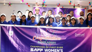 সাফ নারী ফুটসল চ্যাম্পিয়ন বাংলাদেশ দলকে এভারেস্ট ফার্মার সংবর্ধনা