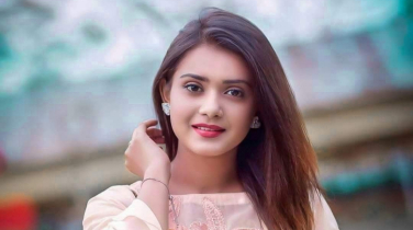 ‘গোলাপি’ একই গল্পে ভিন্ন দুই চরিত্রে তানজিন তিশা