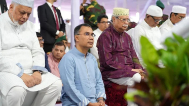 জাতীয় ঈদগাহে রাষ্ট্রপতি ও প্রধানমন্ত্রীর ঈদের জামাত অনুষ্ঠিত জাতীয় ঈদগাহে রাষ্ট্রপতি ও প্রধানমন্ত্রীর ঈদের জামাত অনুষ্ঠিত