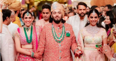 দাওয়াত ছাড়া আম্বানির বিয়ে খেতে গিয়ে পুলিশে আটক ২ জন