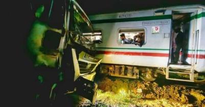 শ্রীমঙ্গলে ট্রেনের সাথে ট্রাকের ধাক্কা শ্রীমঙ্গলে ট্রেনের সাথে ট্রাকের ধাক্কা