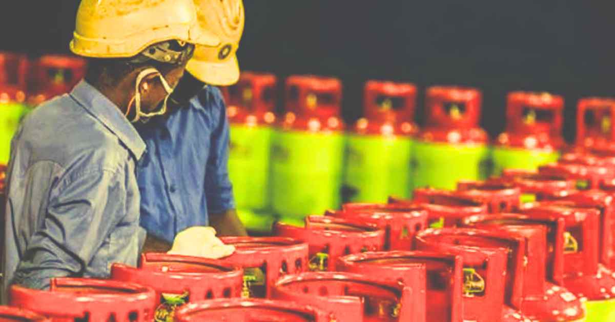 এলপি গ্যাসের দাম বাড়ল হঠাৎ বড় ধাক্কা গ্রাহকদের জন্য