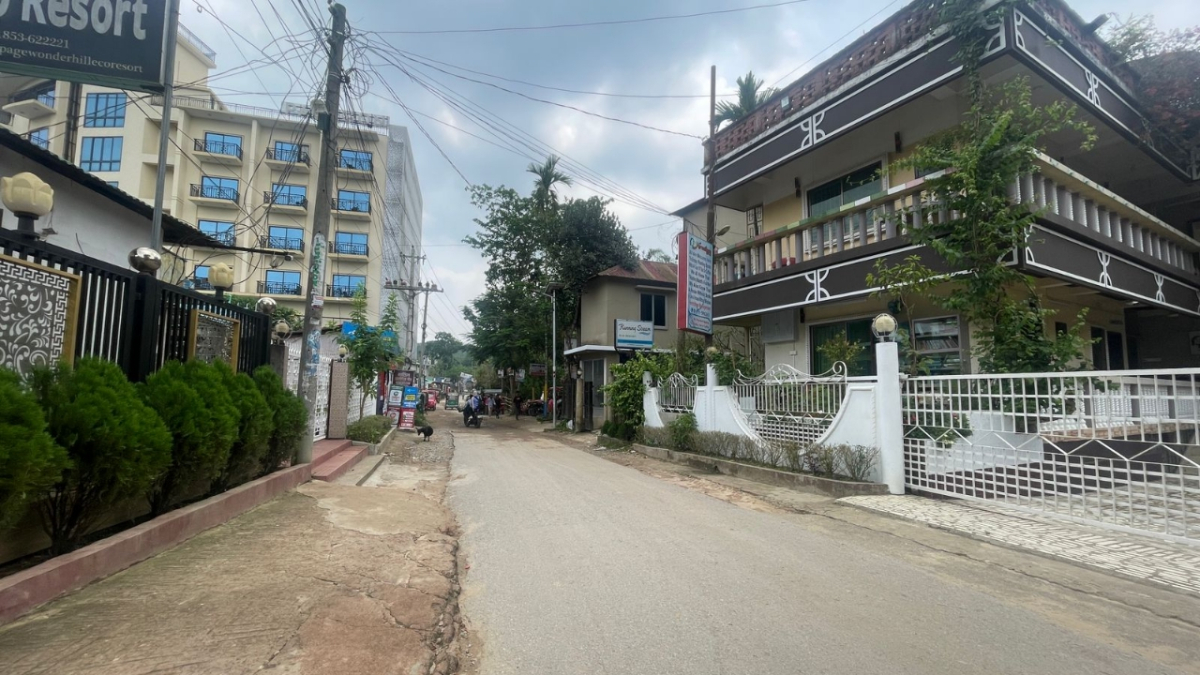 পর্যটন নগরী শ্রীমঙ্গল উপজেলার রাধানগর গ্রাম। ছবি: আই নিউজ