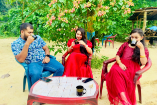 আড্ডা থেকে অনুভূতি, তরুণ প্রজন্মের প্রথম পছন্দ এখন চা