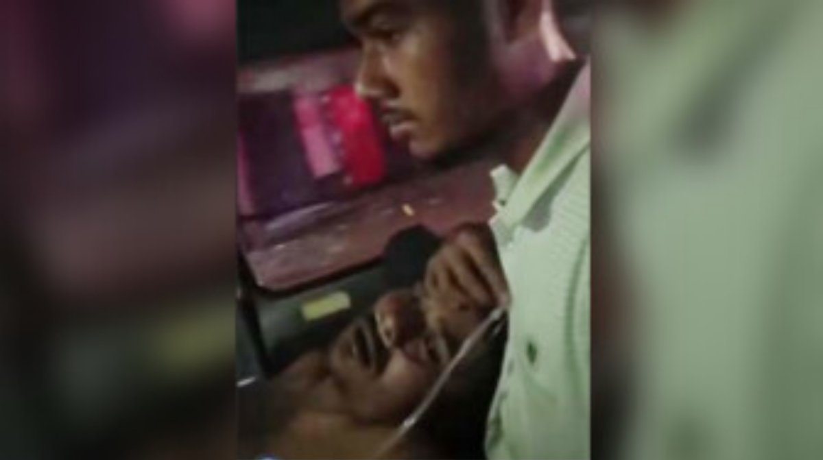 ছাত্রদল নেতাদের বিরুদ্ধে যুবদল নেতাকে মারধরের অভিযোগ ছাত্রদল নেতাদের বিরুদ্ধে যুবদল নেতাকে মারধরের অভিযোগ