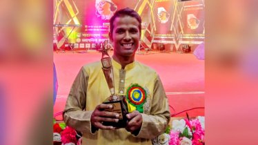 কবি নজরুল স্মৃতি অ্যাওয়ার্ডে ভূষিত সাজু দেব