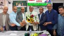 দেশ ঋণে জর্জরিত, অর্থনীতি পুনরুদ্ধারই সবচেয়ে বড় চ্যালেঞ্জ