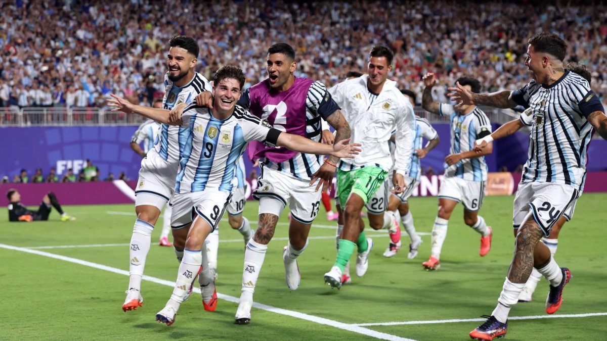 Argentina Advance to World Cup Semifinals